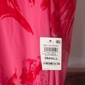 Red and Pink Floral Shirt 🩷